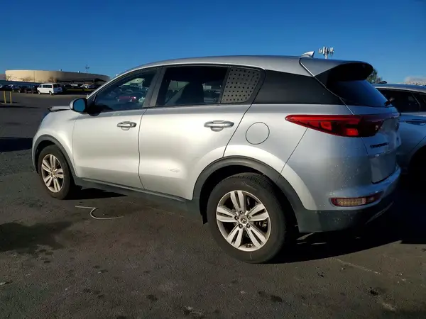 KNDPM3AC8J7314632 2018 KIA SPORTAGE - Image 2