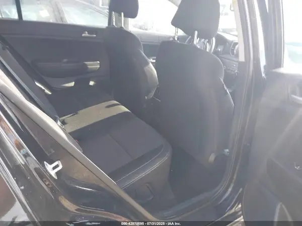 KNDPM3AC8J7317028 2018 KIA SPORTAGE - Image 8