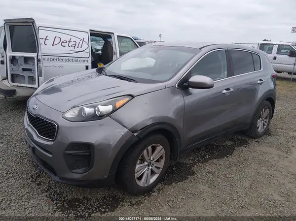 KNDPM3AC8J7320334 2018 KIA SPORTAGE - Image 2