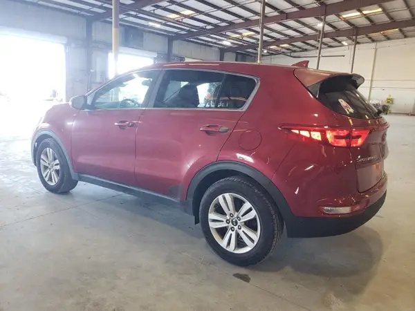 KNDPM3AC8J7322875 2018 KIA SPORTAGE - Image 2