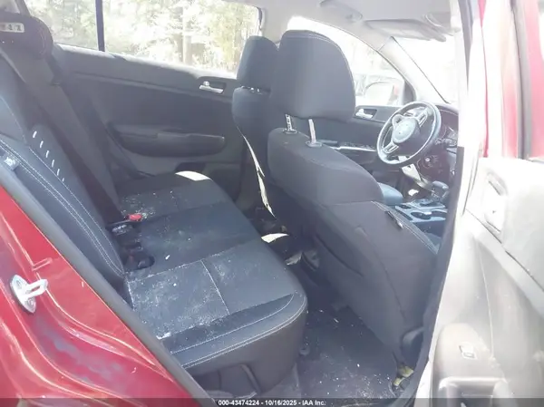 KNDPM3AC8J7329650 2018 KIA SPORTAGE - Image 8
