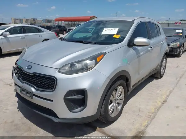 KNDPM3AC8J7329731 2018 KIA SPORTAGE - Image 2
