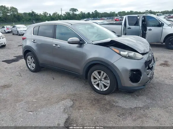 KNDPM3AC8J7334041 2018 KIA SPORTAGE - Image 1