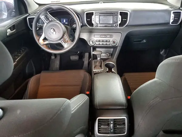 KNDPM3AC8J7336338 2018 KIA SPORTAGE - Image 8