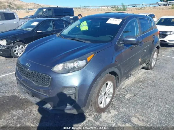 KNDPM3AC8J7336789 2018 KIA SPORTAGE - Image 2