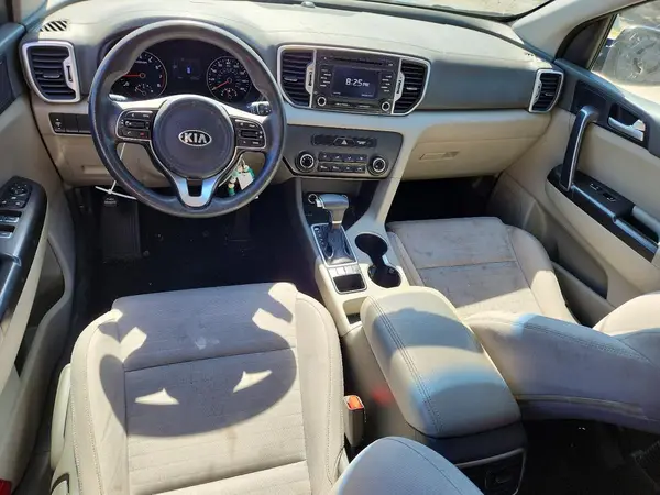 KNDPM3AC8J7338221 2018 KIA SPORTAGE - Image 8