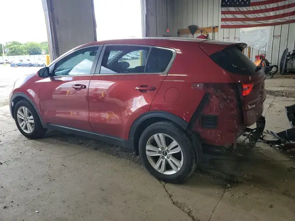 KNDPM3AC8J7338798 2018 KIA SPORTAGE - Image 2