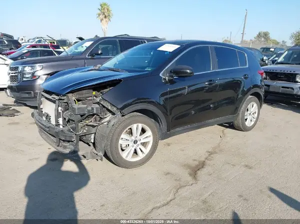 KNDPM3AC8J7338865 2018 KIA SPORTAGE - Image 2