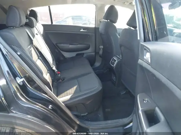 KNDPM3AC8J7338865 2018 KIA SPORTAGE - Image 8