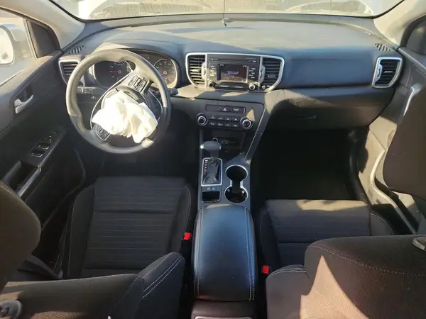 KNDPM3AC8J7344617 2018 KIA SPORTAGE - Image 8
