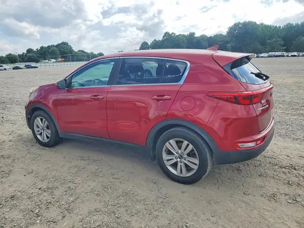 KNDPM3AC8J7364978 2018 KIA SPORTAGE - Image 2