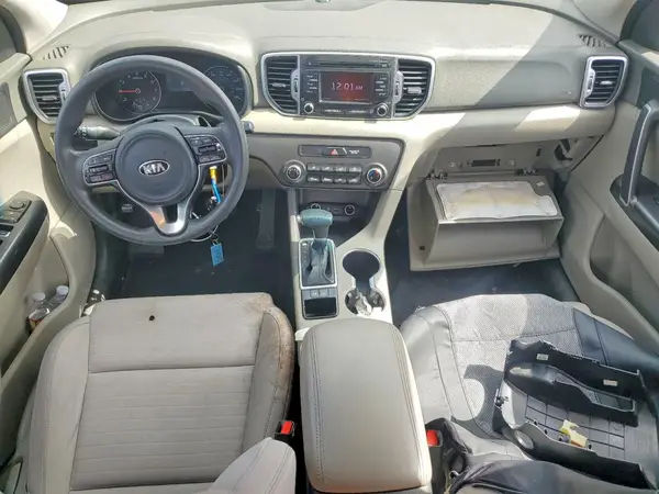 KNDPM3AC8J7364978 2018 KIA SPORTAGE - Image 8