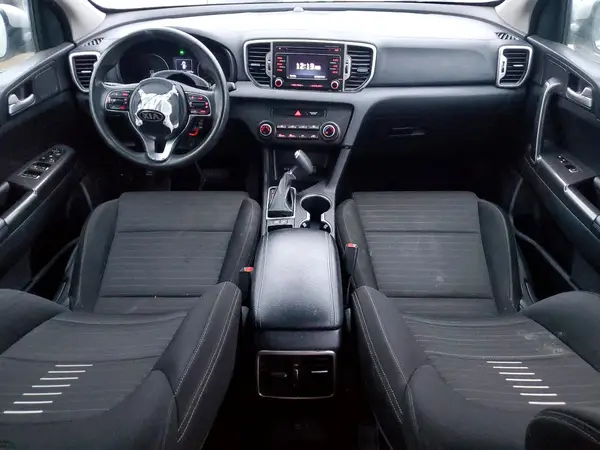 KNDPM3AC8J7394269 2018 KIA SPORTAGE - Image 8