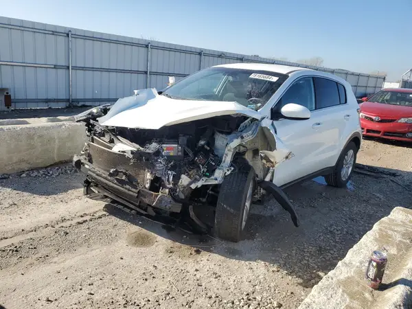 KNDPM3AC8J7394904 2018 KIA SPORTAGE - Image 1