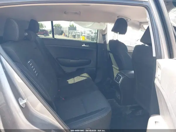 KNDPM3AC8J7423088 2018 KIA SPORTAGE - Image 8