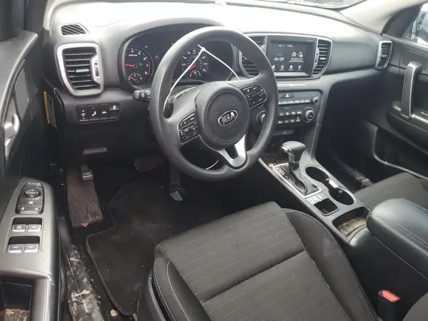 KNDPM3AC8J7423432 2018 KIA SPORTAGE - Image 8