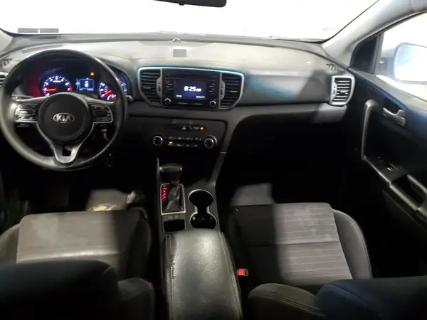 KNDPM3AC8J7447441 2018 KIA SPORTAGE - Image 8