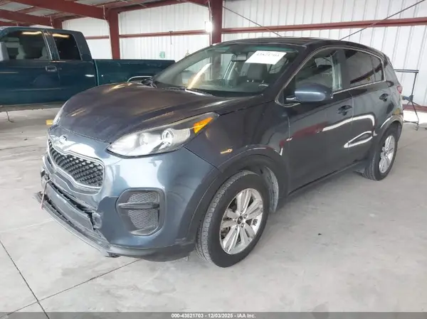 KNDPM3AC8J7449609 2018 KIA SPORTAGE - Image 2