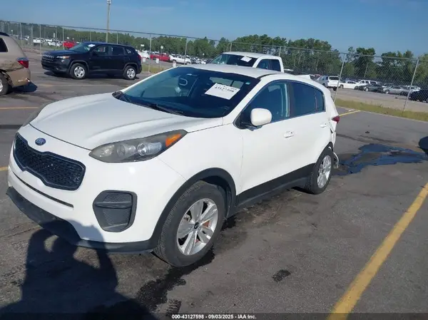 KNDPM3AC8J7450632 2018 KIA SPORTAGE - Image 2
