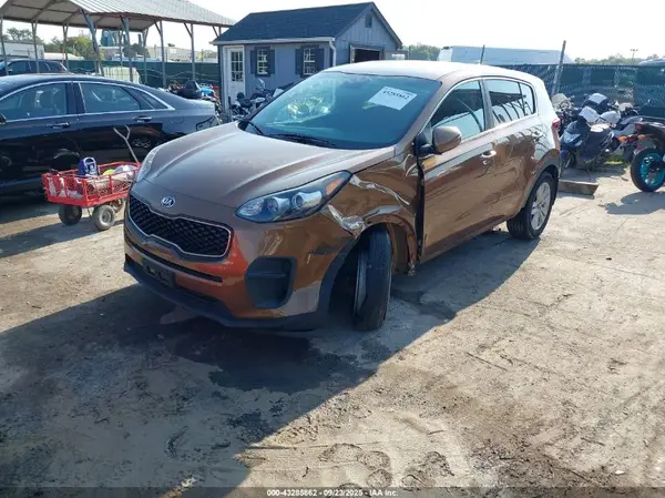 KNDPM3AC8J7463803 2018 KIA SPORTAGE - Image 2