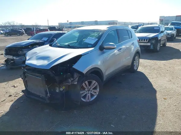 KNDPM3AC8J7474140 2018 KIA SPORTAGE - Image 2