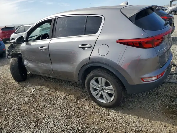 KNDPM3AC8J7484683 2018 KIA SPORTAGE - Image 2