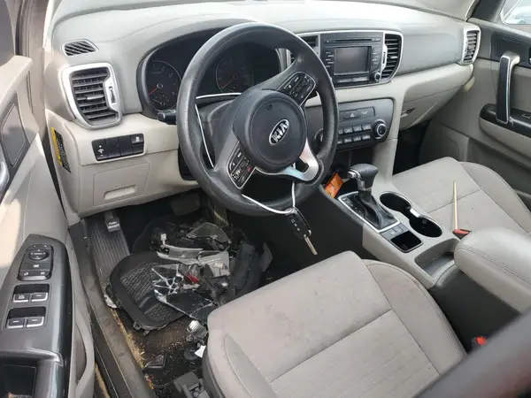 KNDPM3AC8J7487373 2018 KIA SPORTAGE - Image 8