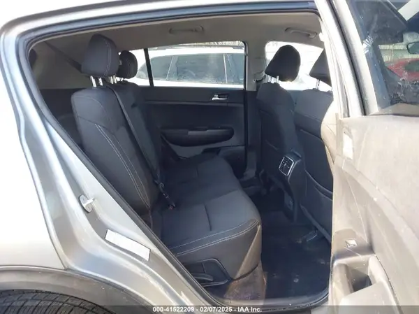 KNDPM3AC8K7569377 2019 KIA SPORTAGE - Image 8