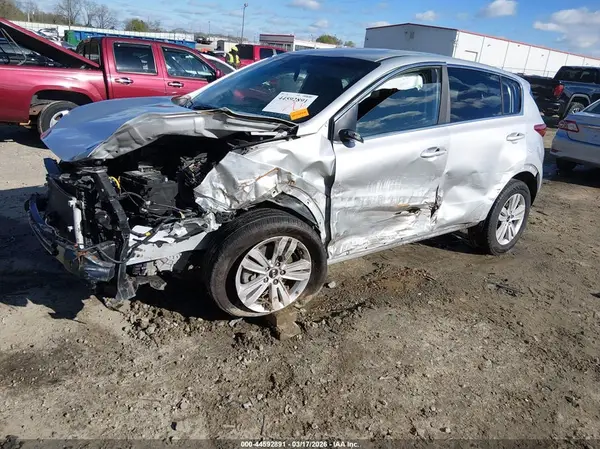 KNDPM3AC8K7586910 2019 KIA SPORTAGE - Image 2