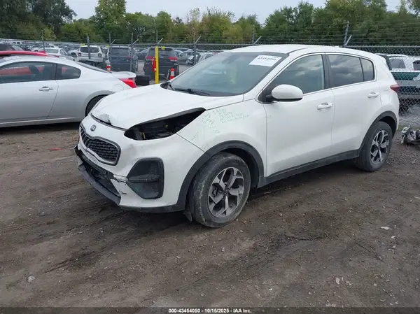 KNDPM3AC8L7796702 2020 KIA SPORTAGE - Image 2