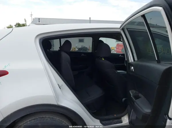 KNDPM3AC8L7796702 2020 KIA SPORTAGE - Image 8