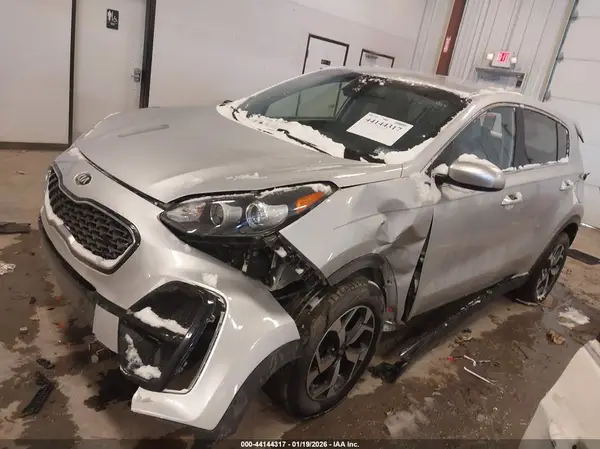 KNDPM3AC8M7859587 2021 KIA SPORTAGE - Image 2