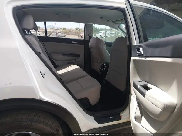 KNDPM3AC8M7916032 2021 KIA SPORTAGE - Image 8