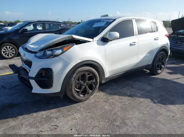 KNDPM3AC8M7927838 2021 KIA SPORTAGE - Image 2