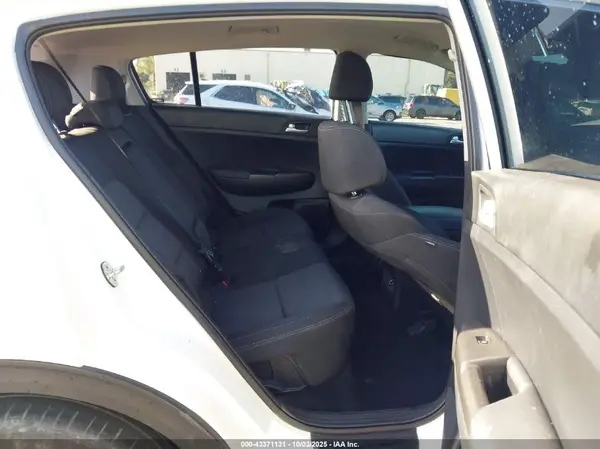 KNDPM3AC8M7927838 2021 KIA SPORTAGE - Image 8