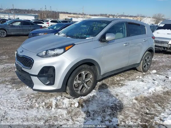 KNDPM3AC8M7934904 2021 KIA SPORTAGE - Image 2