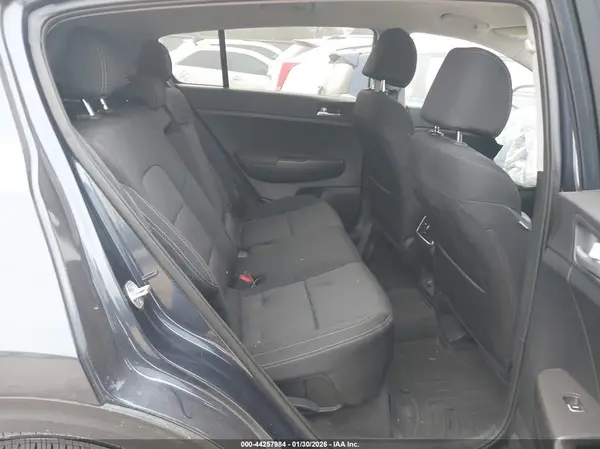 KNDPM3AC8N7968875 2022 KIA SPORTAGE - Image 8