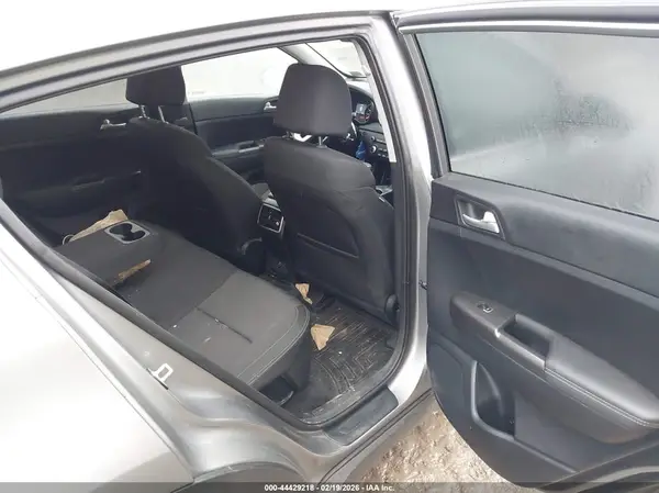 KNDPM3AC8N7984560 2022 KIA SPORTAGE - Image 8
