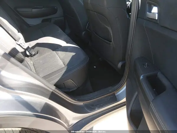 KNDPM3AC9H7038309 2017 KIA SPORTAGE - Image 8