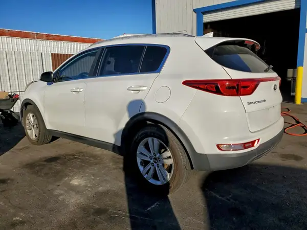 KNDPM3AC9H7050007 2017 KIA SPORTAGE - Image 2