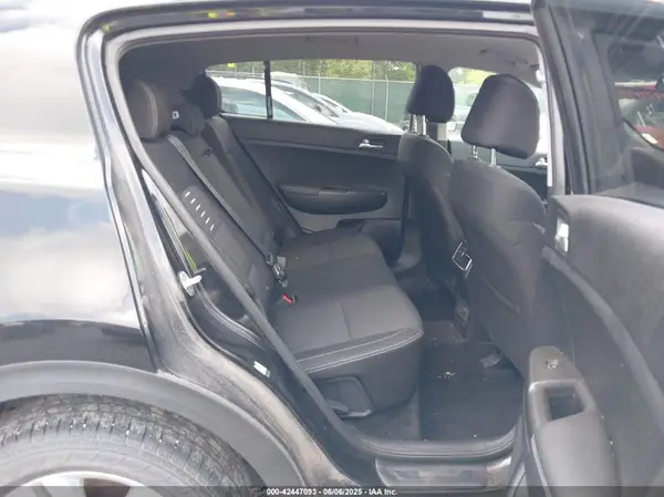 KNDPM3AC9H7066790 2017 KIA SPORTAGE - Image 8
