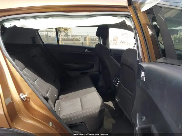 KNDPM3AC9H7088479 2017 KIA SPORTAGE - Image 8