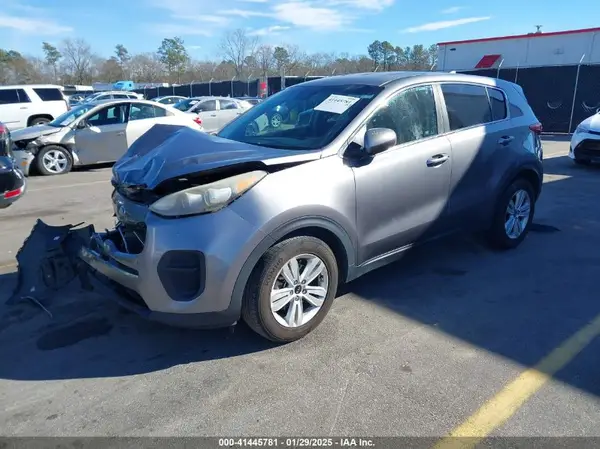 KNDPM3AC9H7097313 2017 KIA SPORTAGE - Image 2