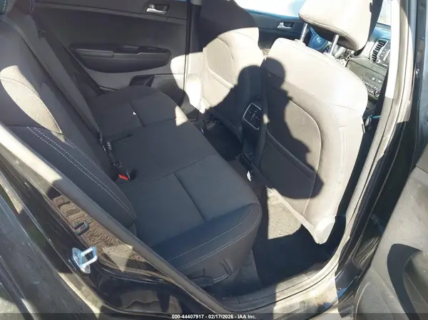 KNDPM3AC9H7102316 2017 KIA SPORTAGE - Image 8