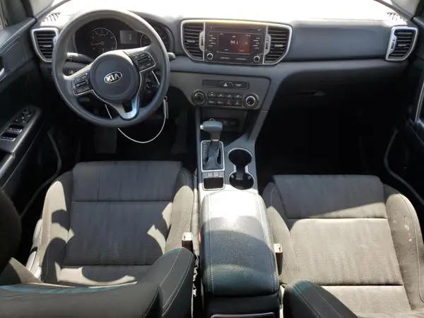 KNDPM3AC9H7136286 2017 KIA SPORTAGE - Image 8