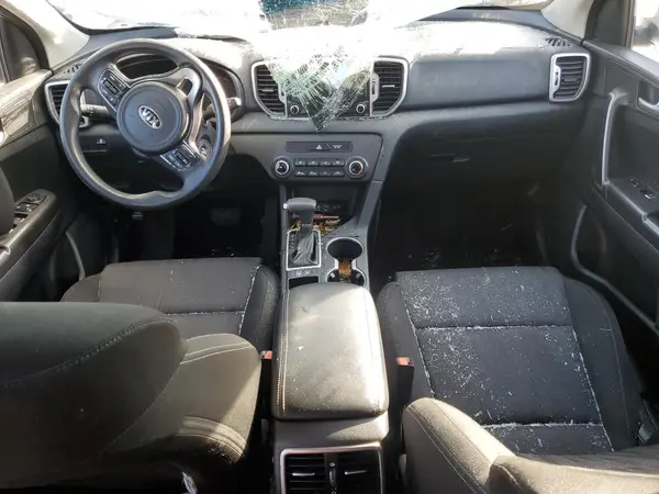 KNDPM3AC9H7140760 2017 KIA SPORTAGE - Image 8
