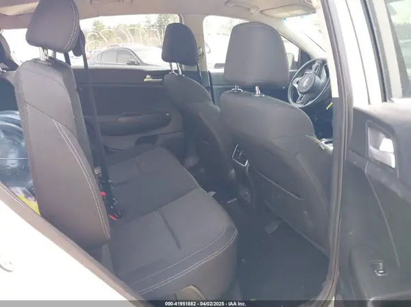 KNDPM3AC9H7193734 2017 KIA SPORTAGE - Image 8