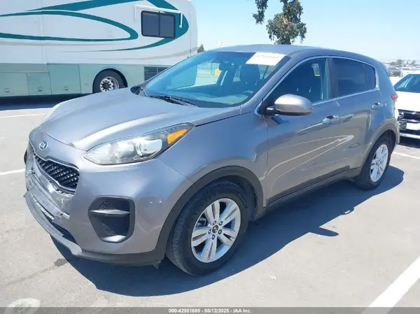 KNDPM3AC9H7216056 2017 KIA SPORTAGE - Image 2