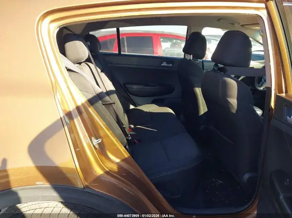 KNDPM3AC9H7219586 2017 KIA SPORTAGE - Image 8
