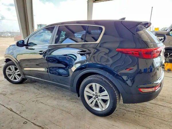 KNDPM3AC9H7220401 2017 KIA SPORTAGE - Image 2